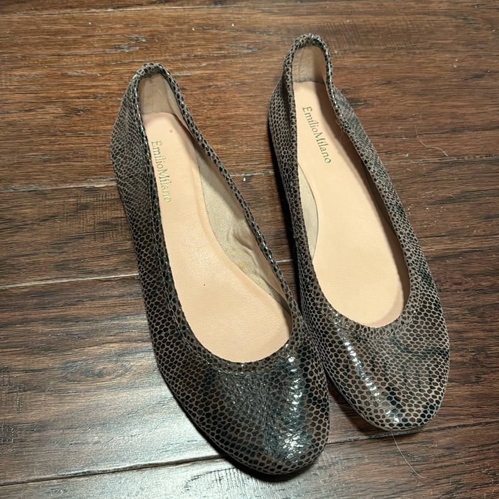 Women’s Emilio Milano Snakeskin Flats Size 42